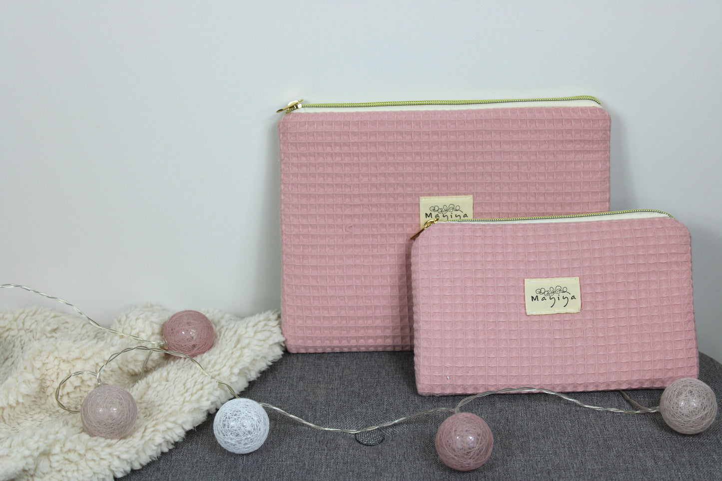 Bolsa de Aseo de Waffle Rosa Empolvado