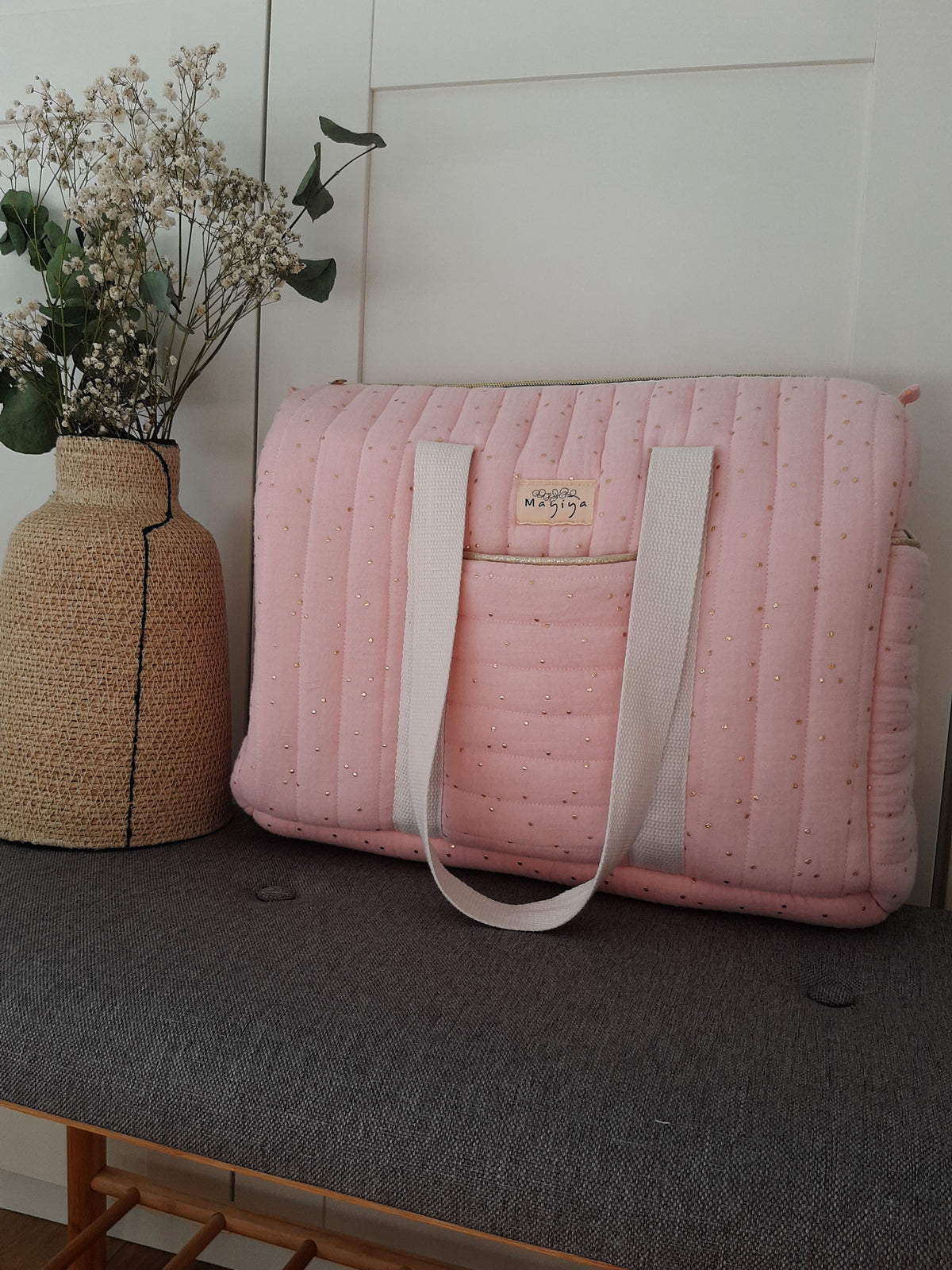 Bolsa de Maternidad Rosa con Topos Dorados